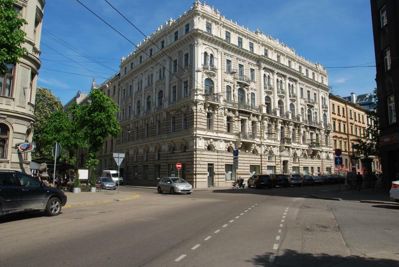 Apartments In Art Nouveau District Рига Екстериор снимка